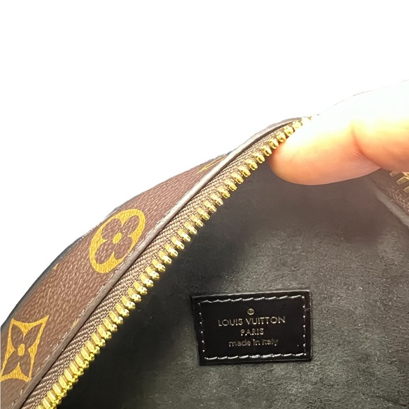 LOUIS VUITTON x LEAGUE OF LEGENDS LIMITED EDITION CHAPEAU BAG MM - Picture 10 of 15